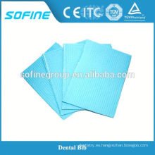 Fabricación de China Buena calidad 3 pliegues Bib Dental plástica impermeable desechable CE aprobado